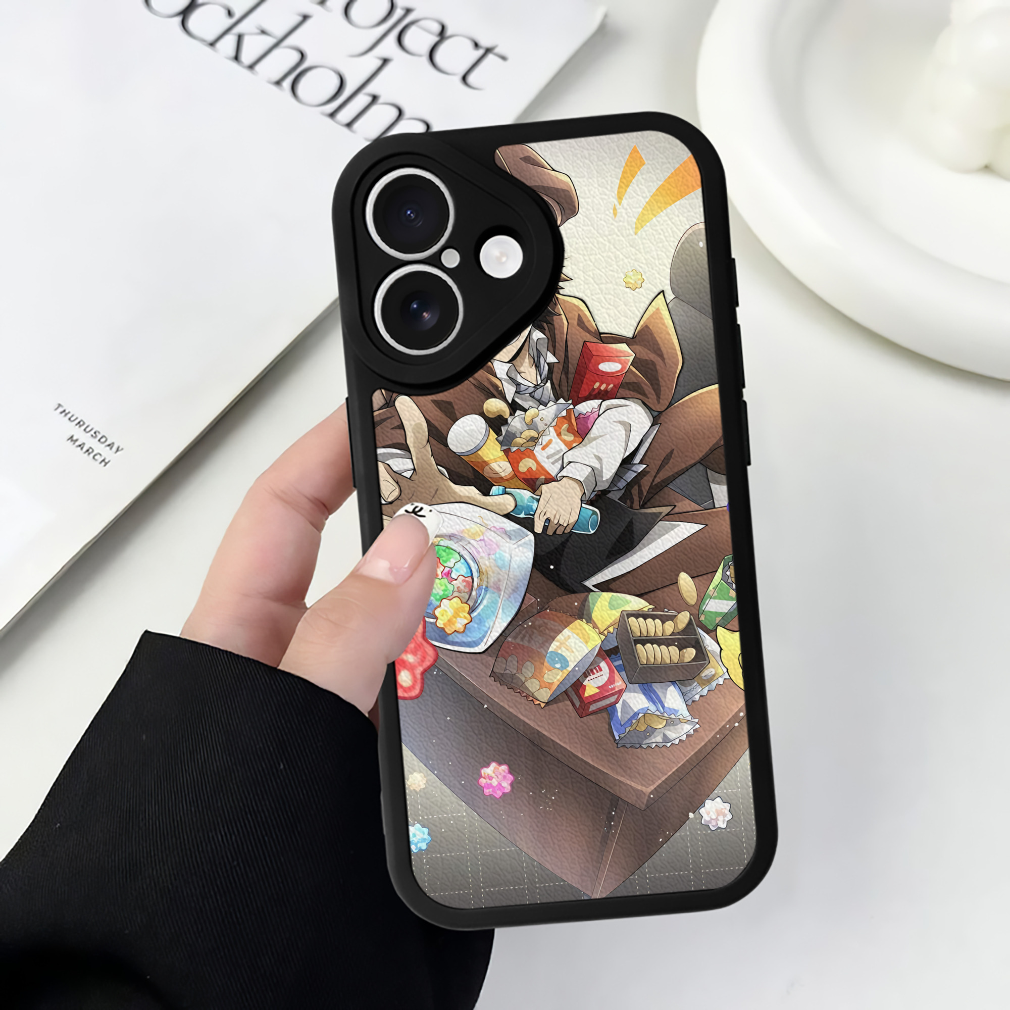 （画像用） 文豪ストレイドッグス Bungo Stray Dogs 【iPhone 16シリーズ対応】シリコンスマホケース（レザー調） 材質：シリコン